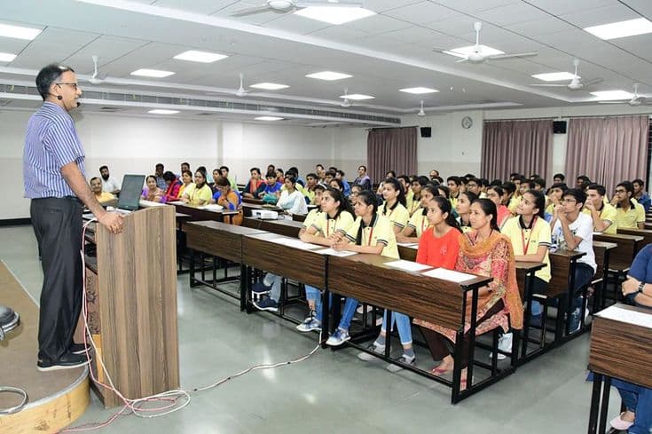 Commerce and higher secondary students in class